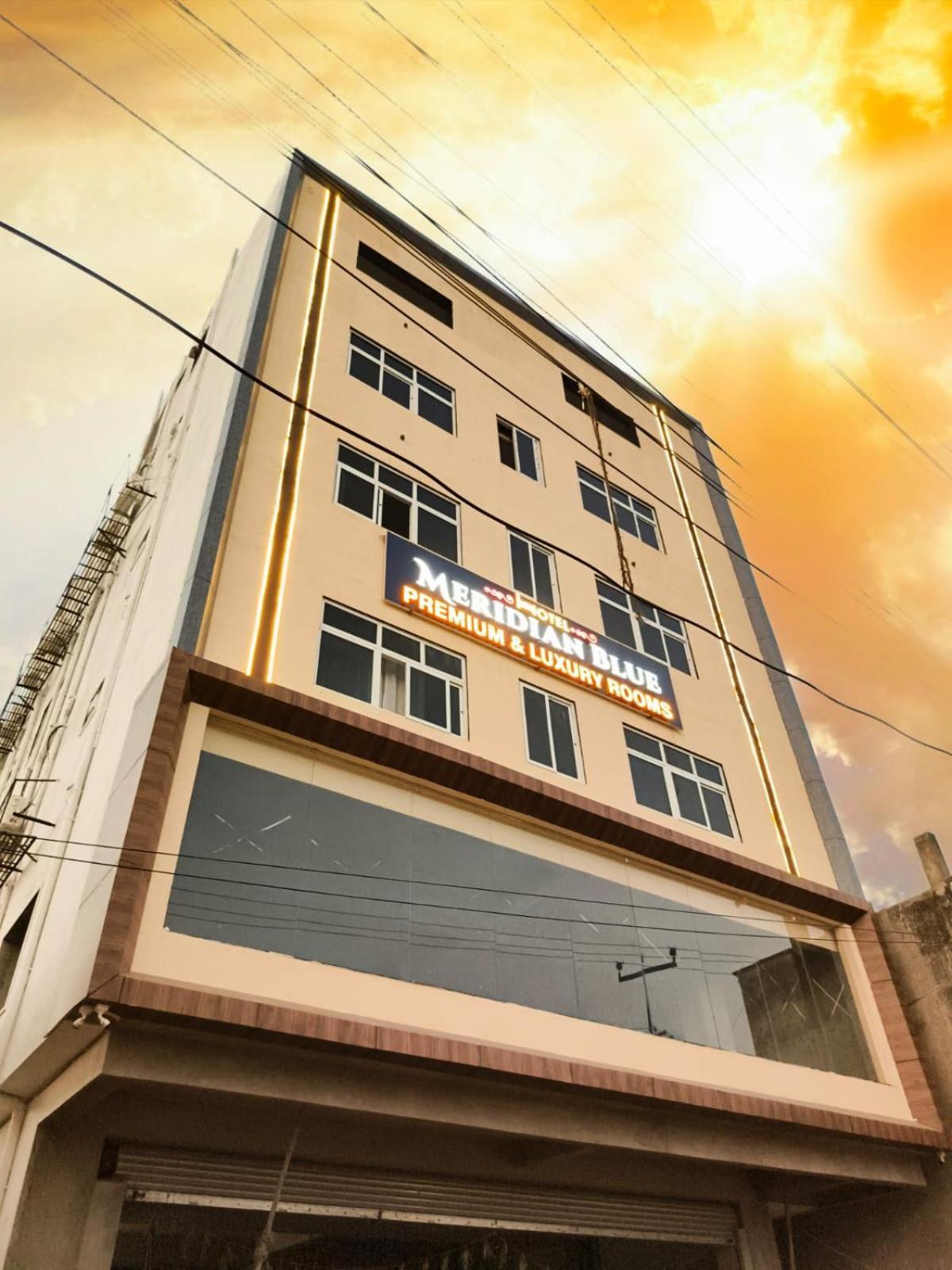 Hotel Meridian Blue Warangal Bagian luar foto